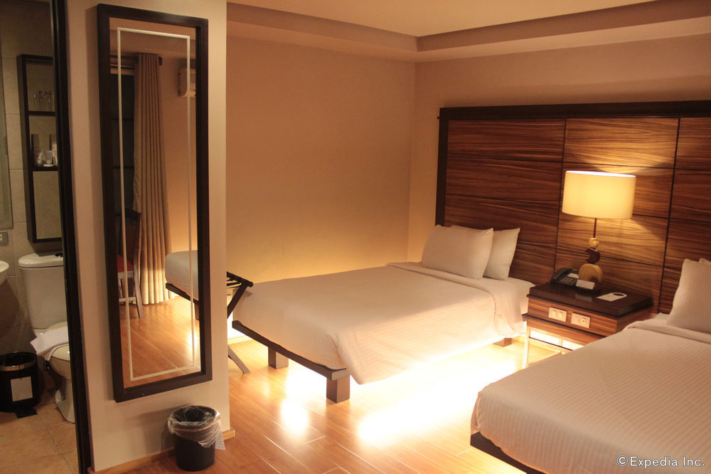 Soleste Suites Ciudad Quezon Exterior foto