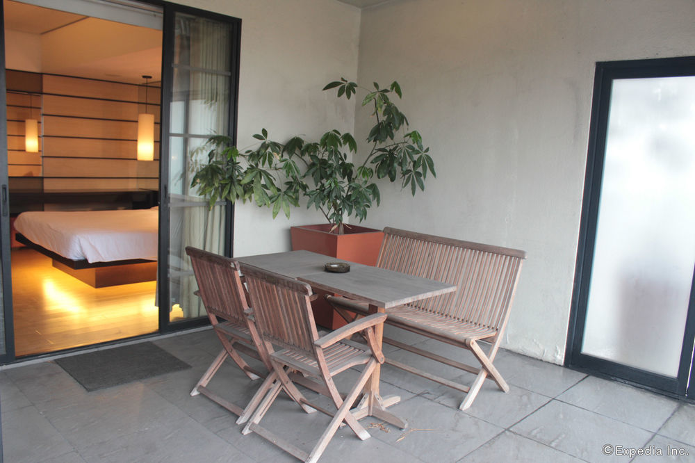 Soleste Suites Ciudad Quezon Exterior foto