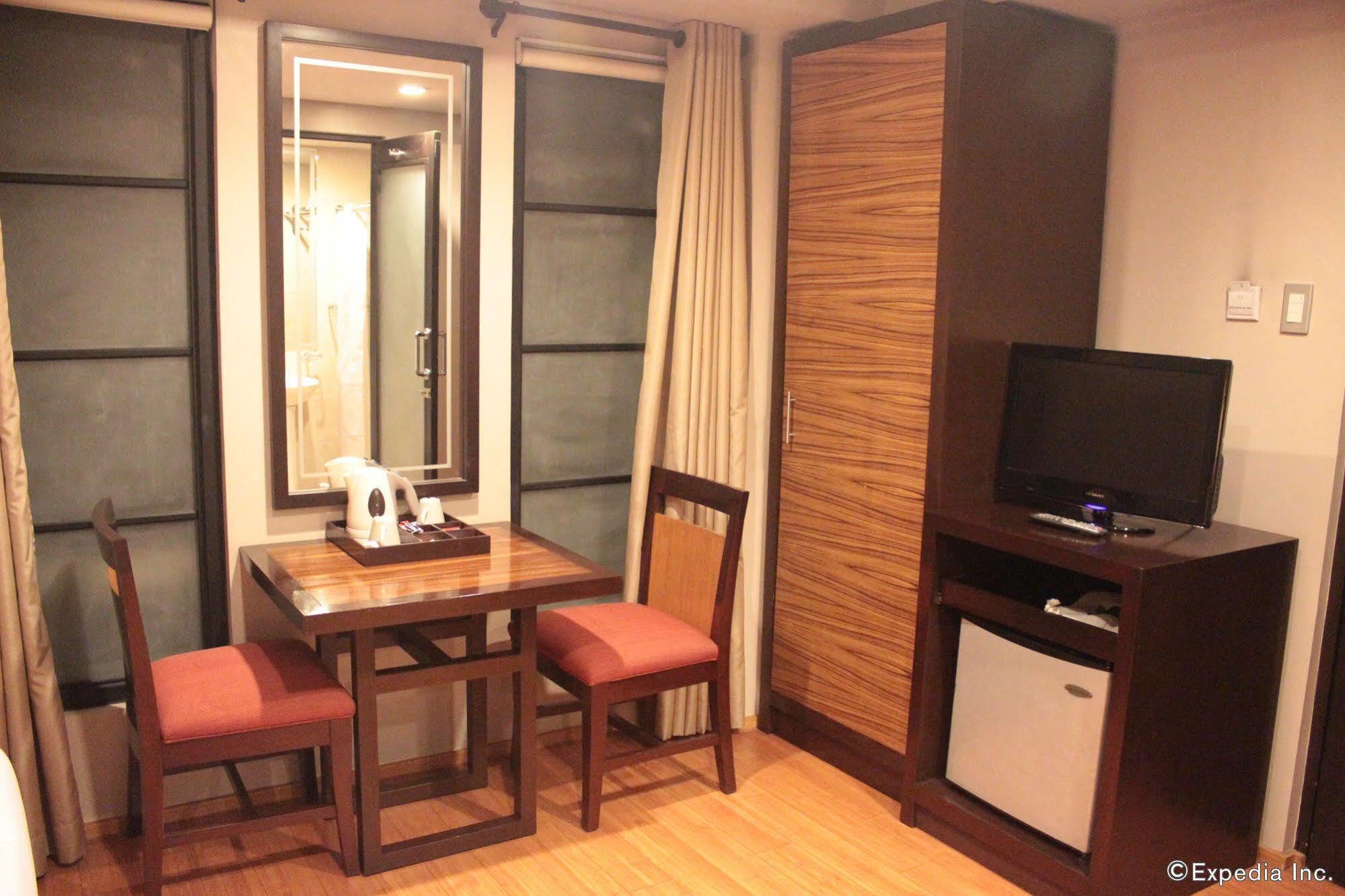 Soleste Suites Ciudad Quezon Exterior foto