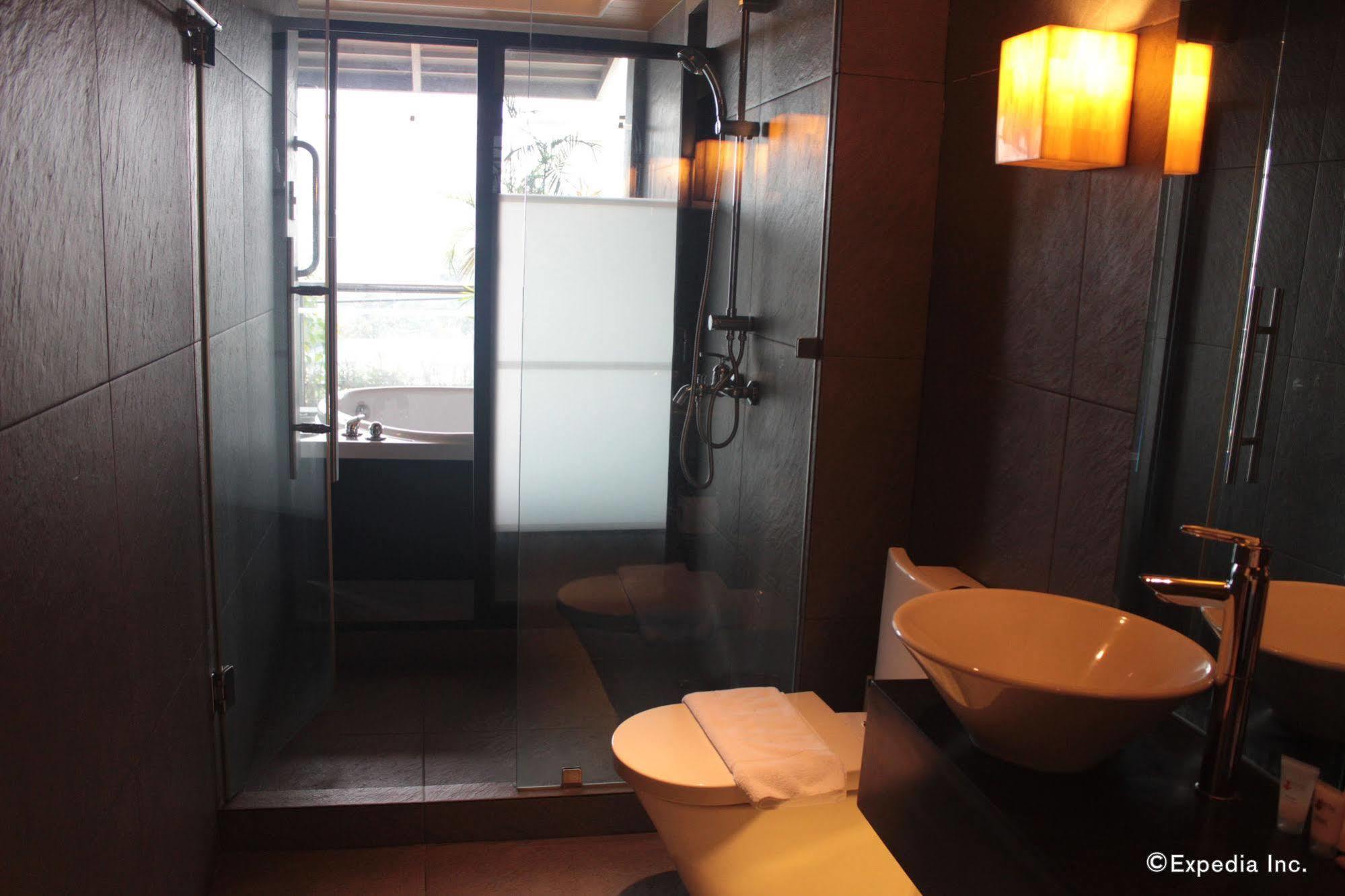 Soleste Suites Ciudad Quezon Exterior foto